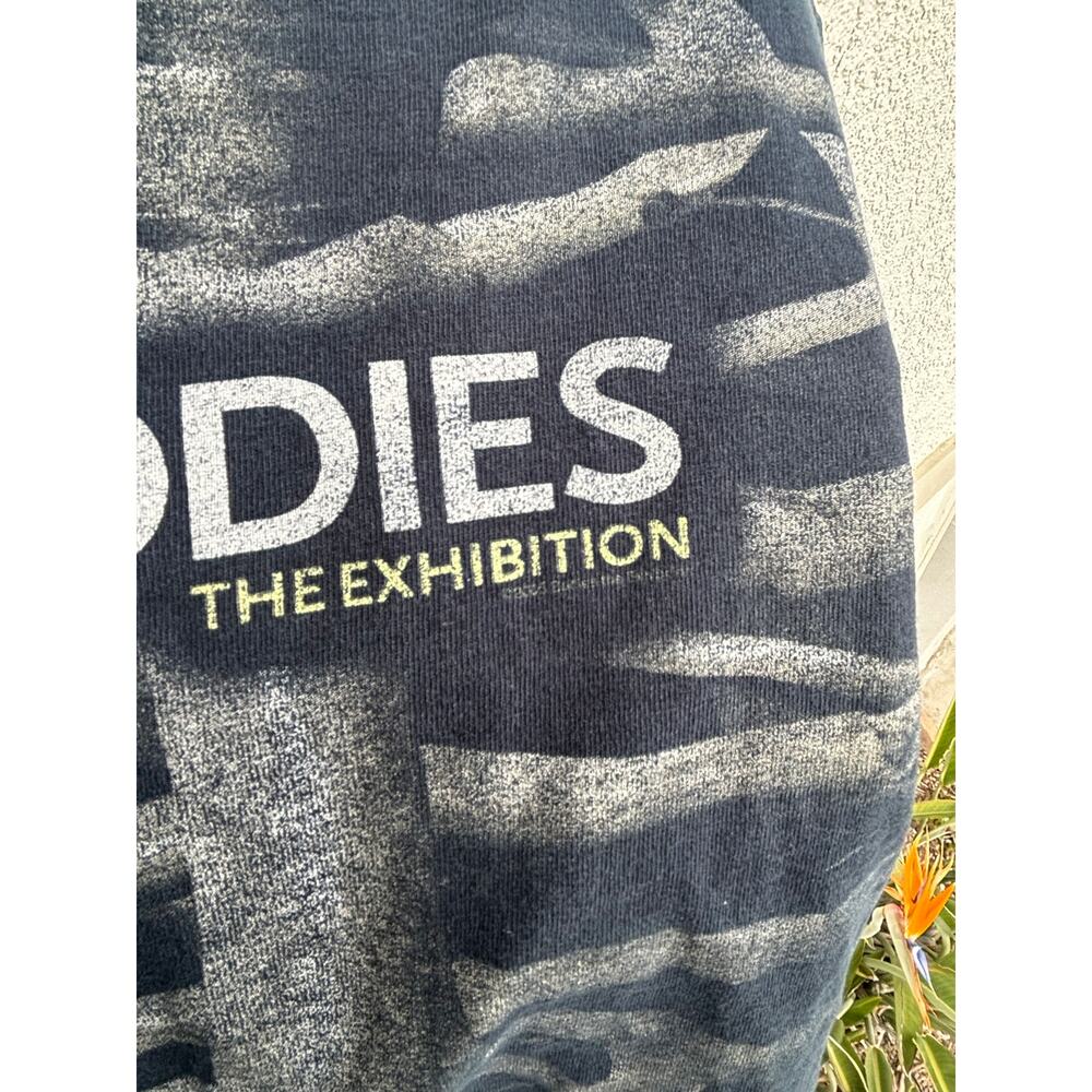 Vintage 2005 y2k bodies the exhibition t shirt